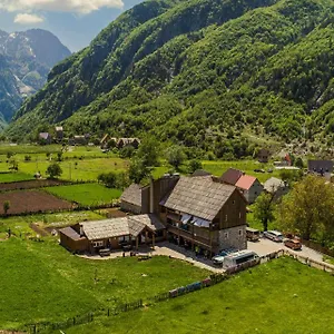 Vakantieboerderij Bujtina Polia Albanië